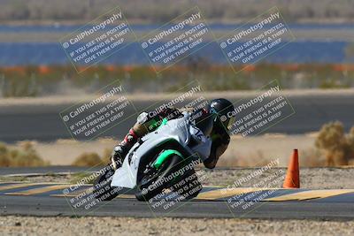 media/Apr-10-2022-SoCal Trackdays (Sun) [[f104b12566]]/Turn 14 (10am)/